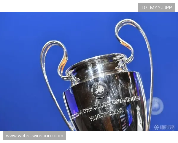 欧冠奖杯巡展抵达伊斯坦布尔,吸引超过五万球迷参观 欧冠奖杯巡展抵达伊斯坦布尔,吸引超过五万球迷参观